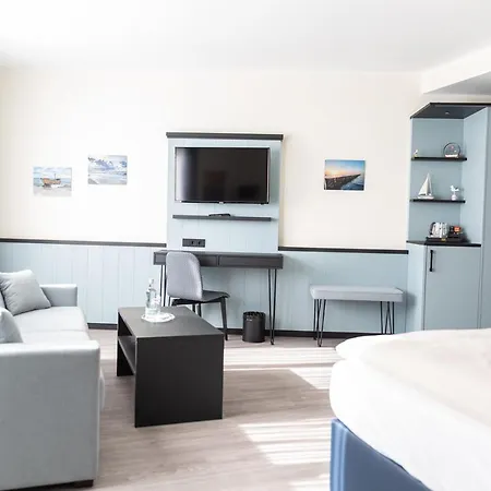 Tide Hotel 4*
